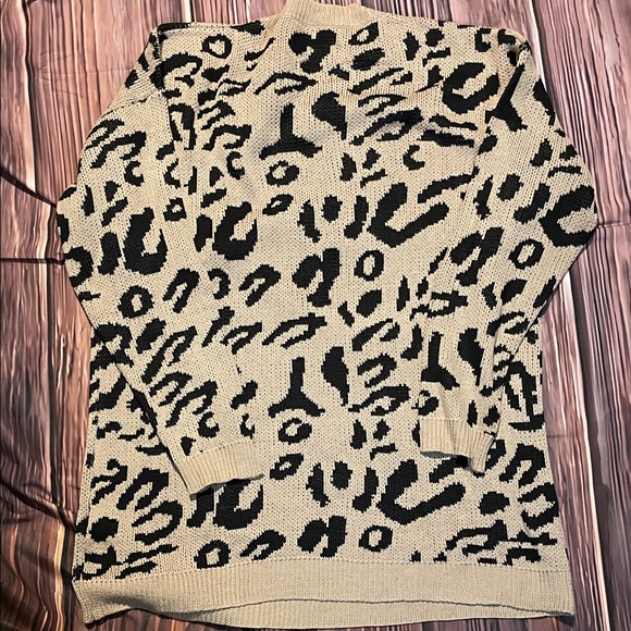 Leopard Print Sweater - Black and Cream - Picture 3 of 3
